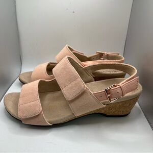 Women’s Vionic Wedge Arch Supportive Sandals Size 9